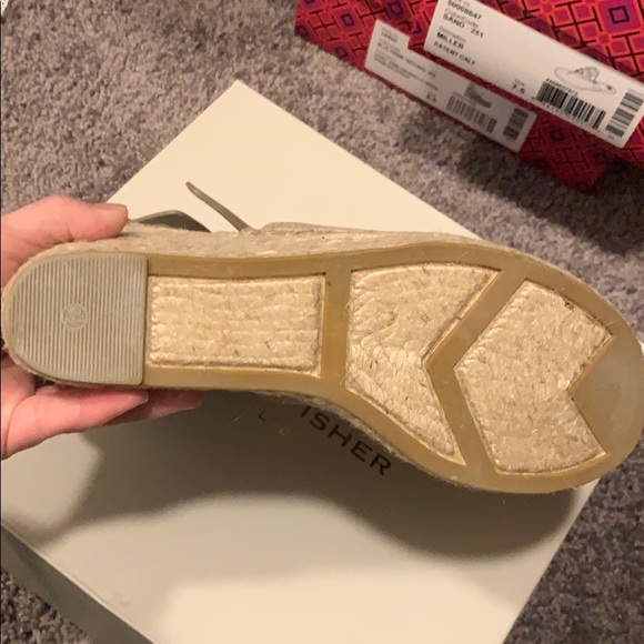 New in box Marc fisher adalyne - Picture 3 of 4